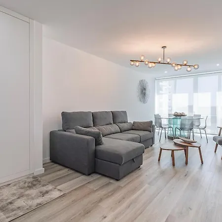 Im On Baluarte Lux דירה